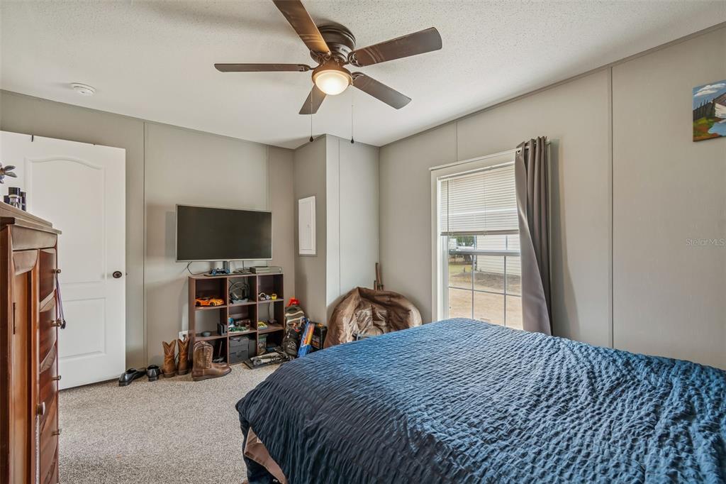 8736 23rd Street Zephyrhills, FL 33540 - Photo 40 of 77