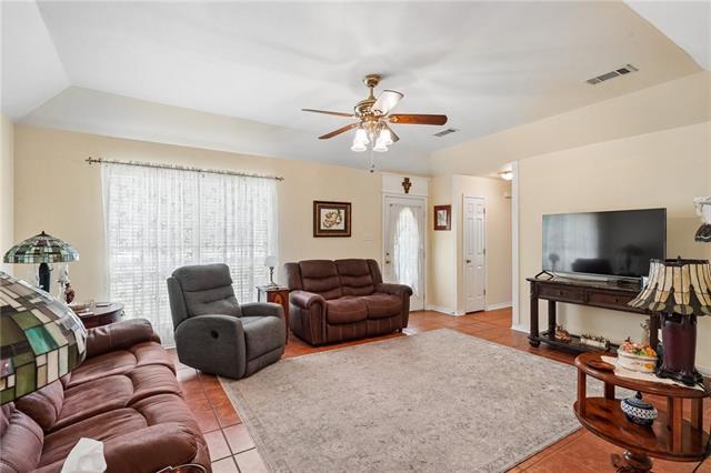 24664 Esquinance Street Lacombe, LA 70445 - Photo 4 of 21
