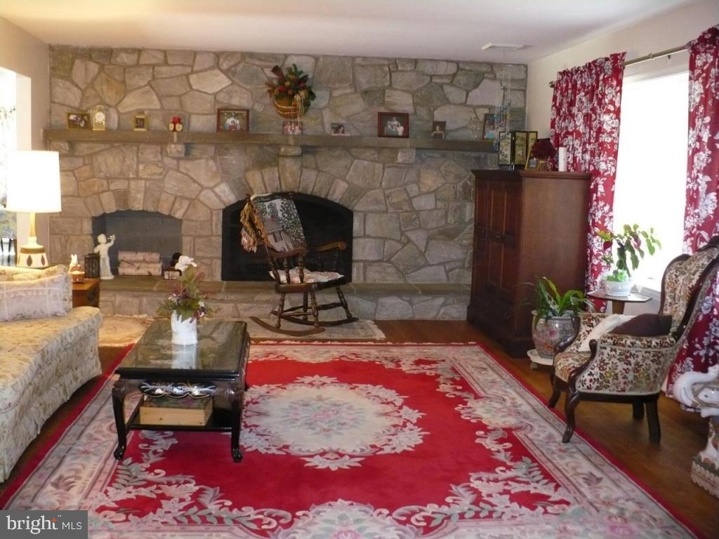 380 Blue Lake Road Denver, PA 17517 - Photo 2 of 18