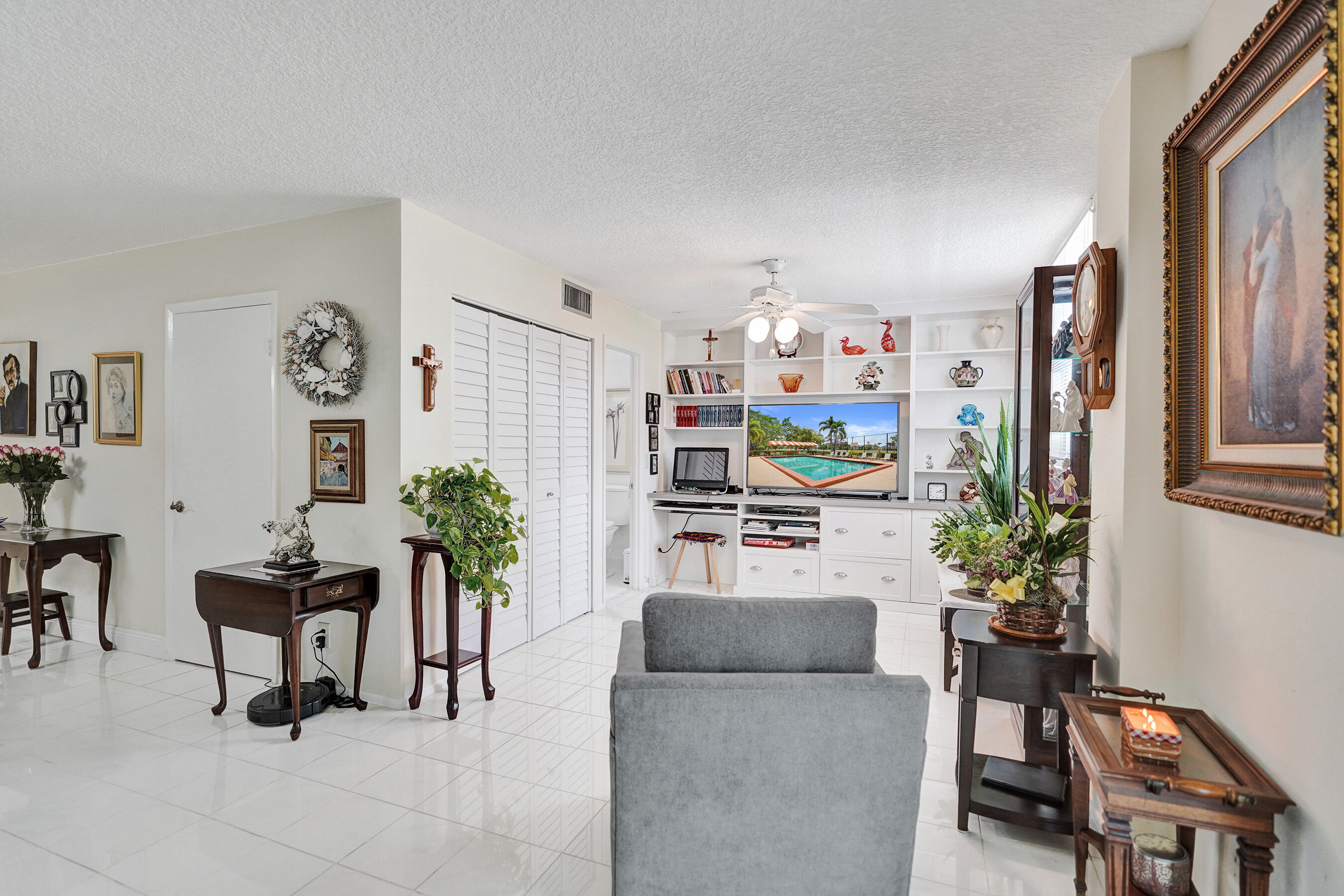 6461 Northwest 2nd Avenue, Unit FIVE Boca Raton, FL 33487 - Photo 14 of 73 DSC03440