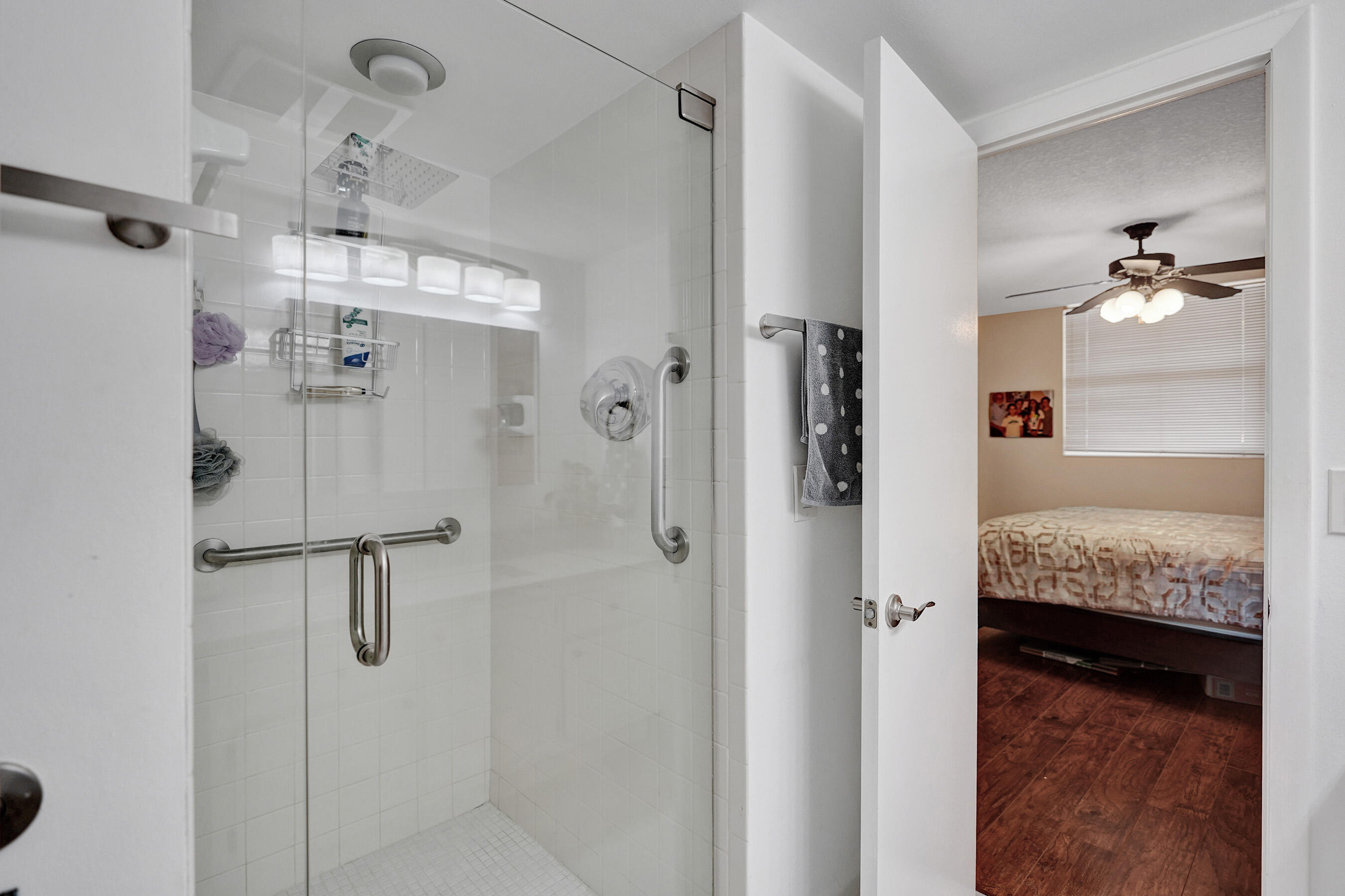 6461 Northwest 2nd Avenue, Unit FIVE Boca Raton, FL 33487 - Photo 33 of 73 DSC03470