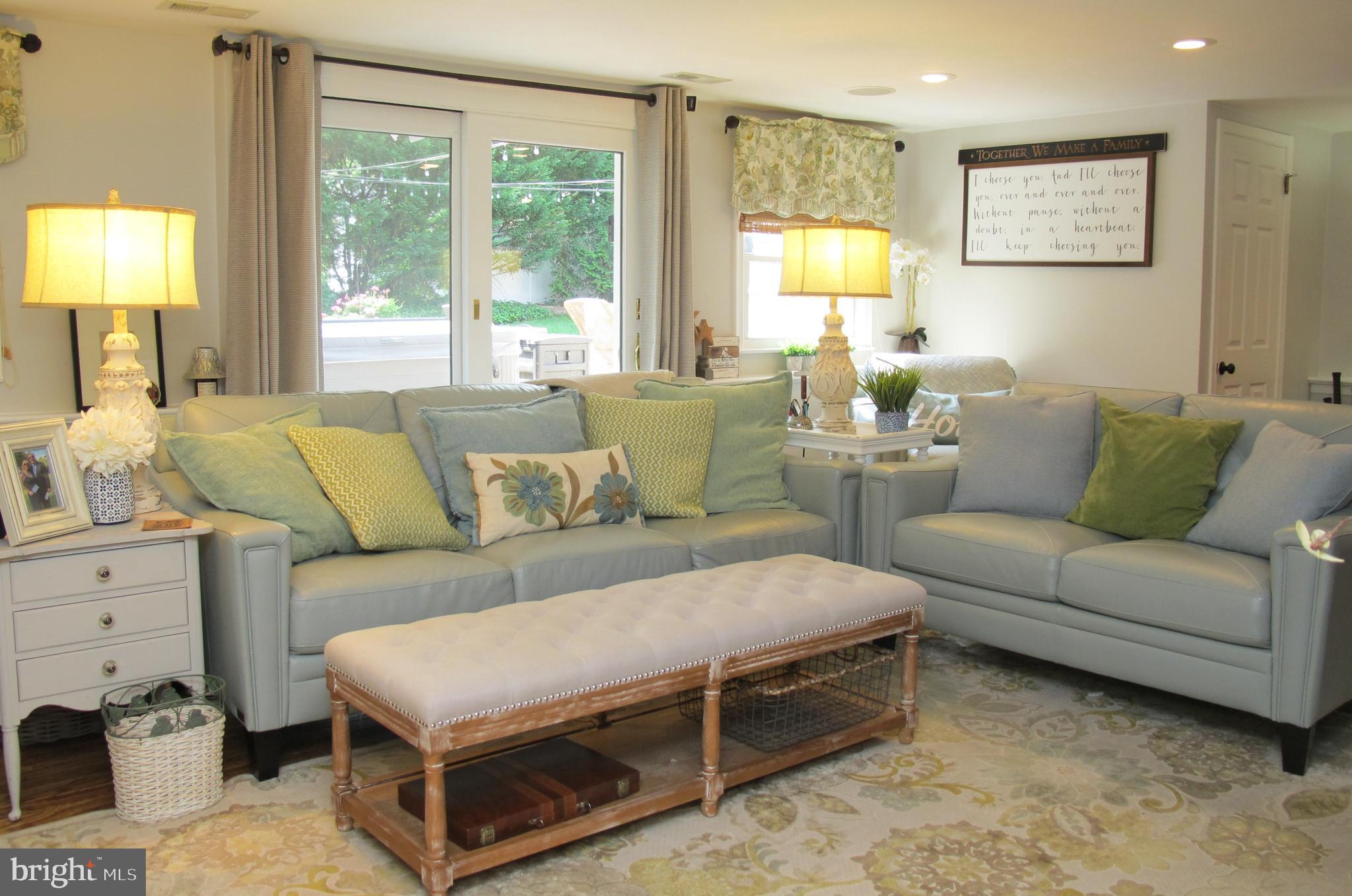 126 Devon Road Cinnaminson, NJ 08077 - Photo 12 of 38 Family Rm too...