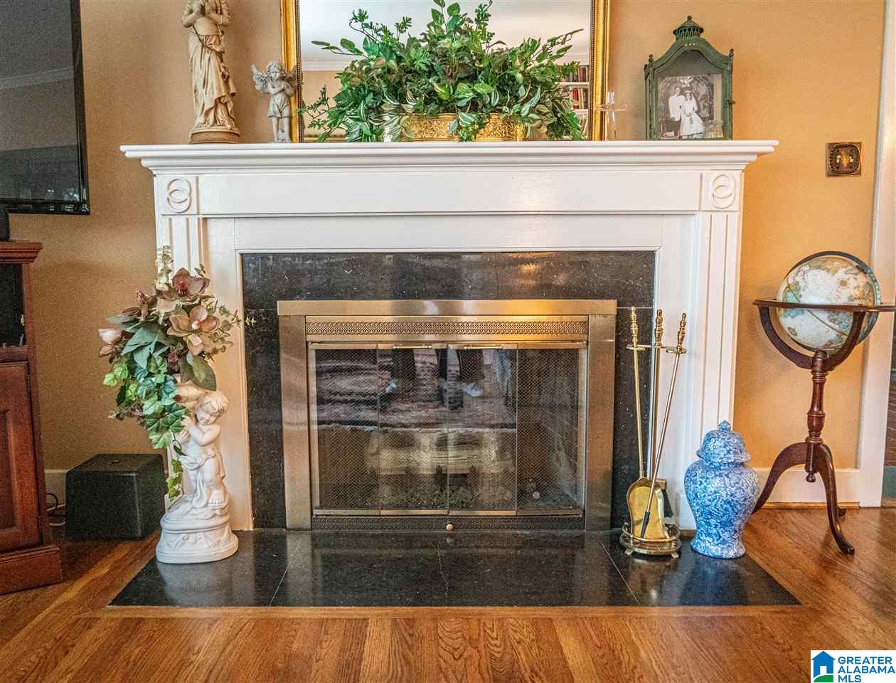557 Shades Crest Road Birmingham, AL 35226 - Photo 8 of 41