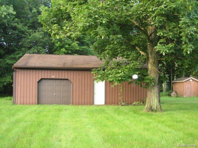 6590 Cribbins Road Jeddo, MI 48032 - Photo 3 of 11 6590 cribbins rd jeddo 008.jpg