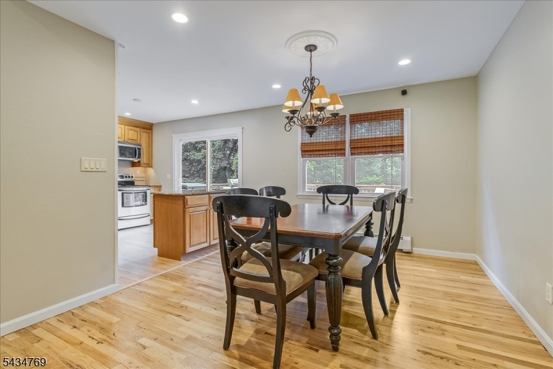 22 Green Apple Road Sparta, NJ 07871 - Photo 10 of 30