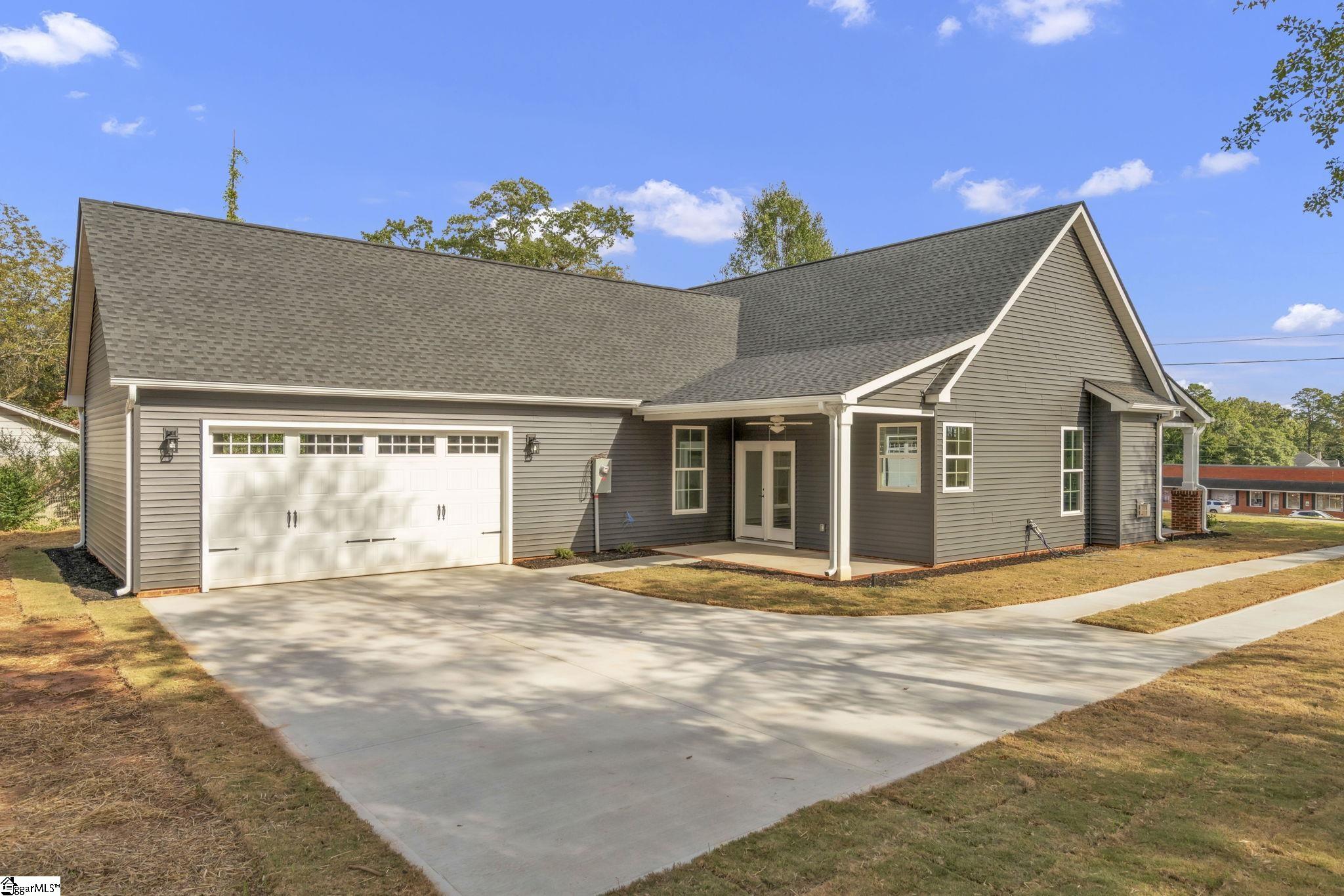 517 Northeast Main Street Easley, SC 29640 - Photo 23 of 31