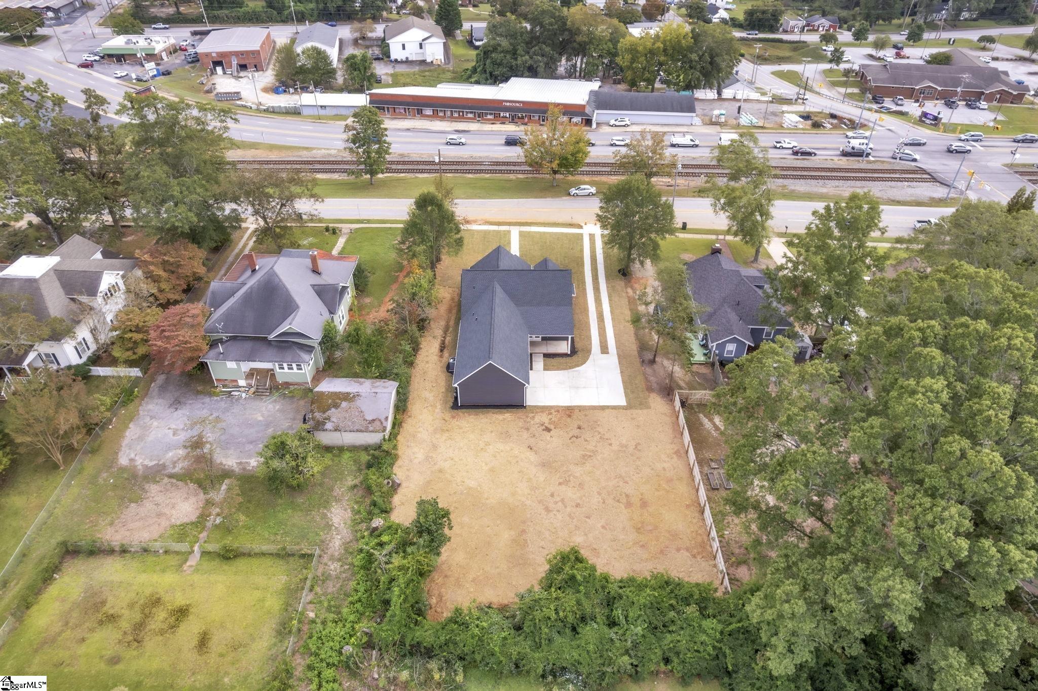 517 Northeast Main Street Easley, SC 29640 - Photo 26 of 31