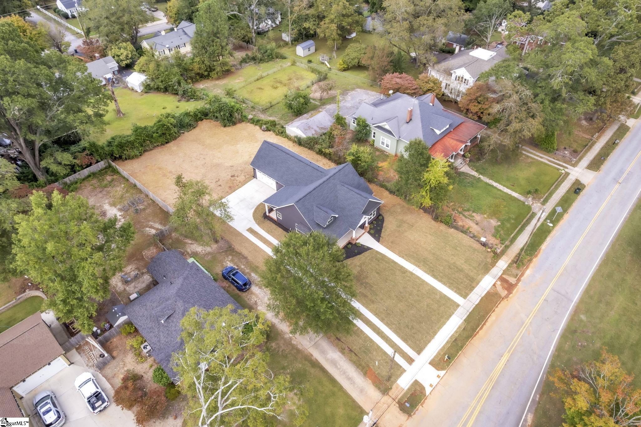 517 Northeast Main Street Easley, SC 29640 - Photo 28 of 31