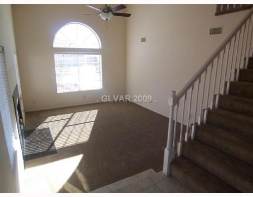1402 Hawkwood Road Henderson, NV 89014 - Photo 3 of 10 Living Room.