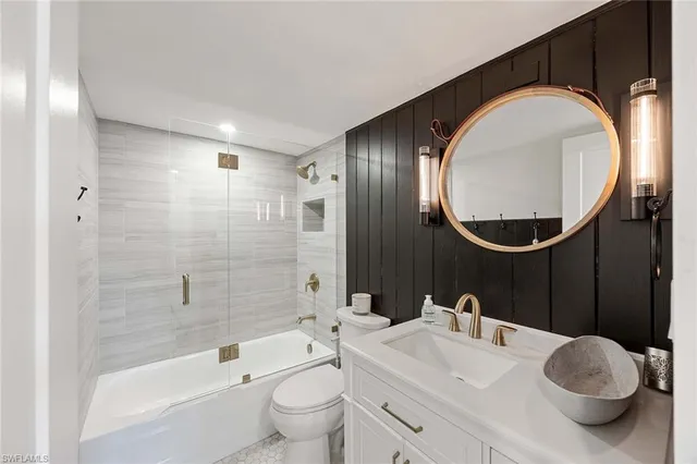 $5,500 | 555 Park Shore Drive, Unit B408, Naples, FL 34103