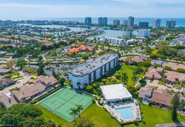 $5,500 | 555 Park Shore Drive, Unit B408, Naples, FL 34103