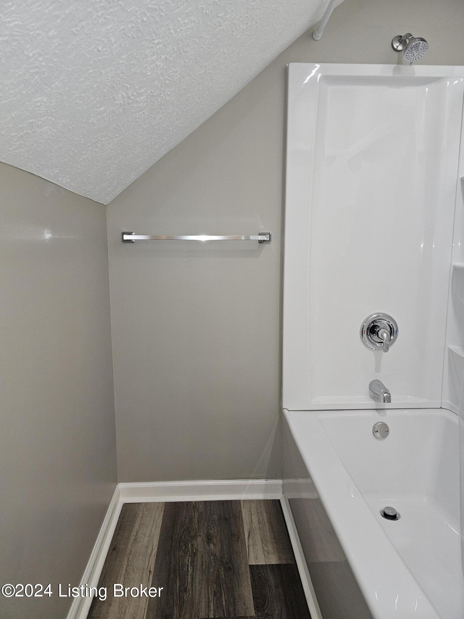 9216 Fairground Road Louisville, KY 40291 - Photo 26 of 44 1000023982