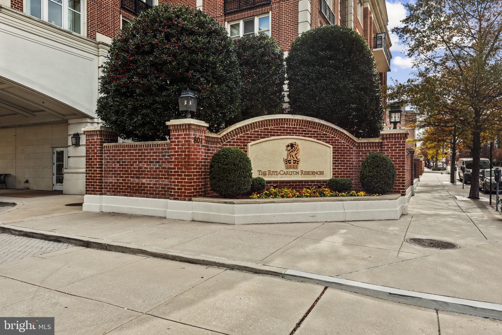 801 Key Highway, Unit 364 Baltimore, MD 21230 - Photo 40 of 54 a front view of a house with a garden