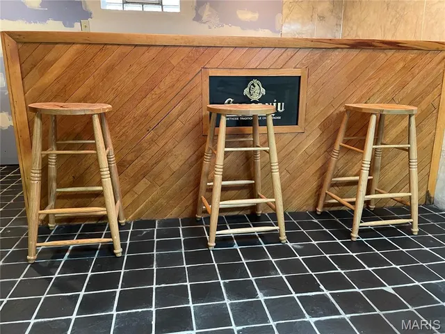 $299,000 | 5510 Rhodes Avenue, St. Louis, MO 63109