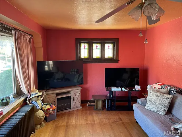 $299,000 | 5510 Rhodes Avenue, St. Louis, MO 63109