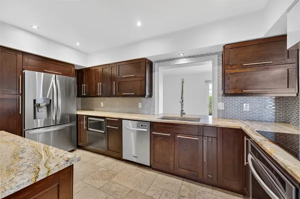 $829,000 | 2110 Northeast 56th Street, Fort Lauderdale, FL 33308