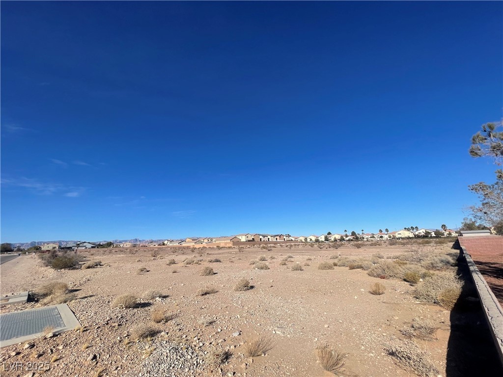 Raven Las Vegas, NV 89139 - Photo 3 of 5