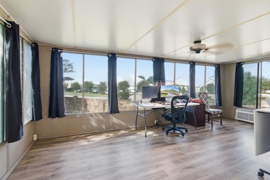 729 Bent Tree Court Hurst, TX 76054 - Photo 20 of 23