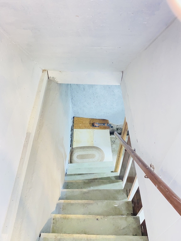 22 Front Street Clinton, MA 01510 - Photo 31 of 39