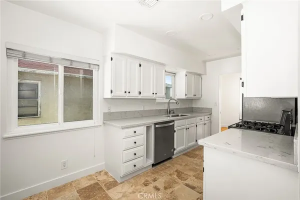 $5,800 | 2663 Riverside Drive, Costa Mesa, CA 92627