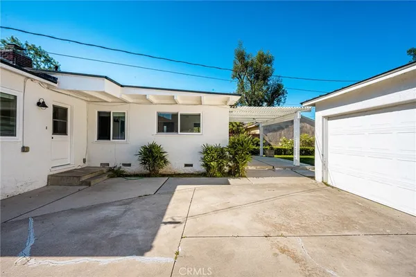 $5,800 | 2663 Riverside Drive, Costa Mesa, CA 92627
