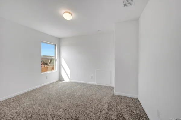 a view of empty room with window
