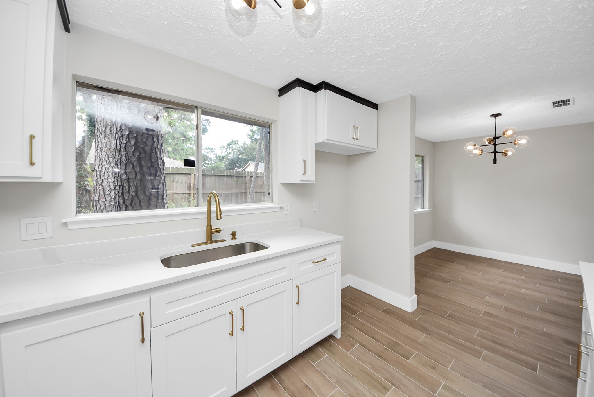4619 Whispering Rock Lane Spring, TX 77388 - Photo 13 of 27 Gallery Image 13