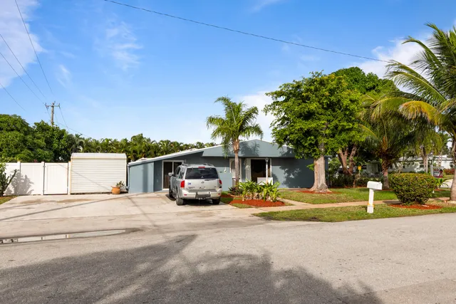 $529,999 | 1403 West Broome Street, Lantana, FL 33462