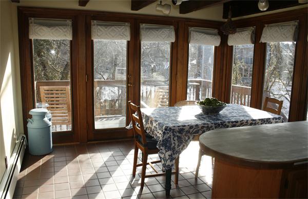 82 Summer Hill Road Maynard, MA 01754 - Photo 4 of 28