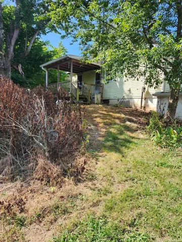 $150,000 | 551 North Washington Street, Bloomfield, IN 47424