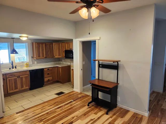 $150,000 | 551 North Washington Street, Bloomfield, IN 47424