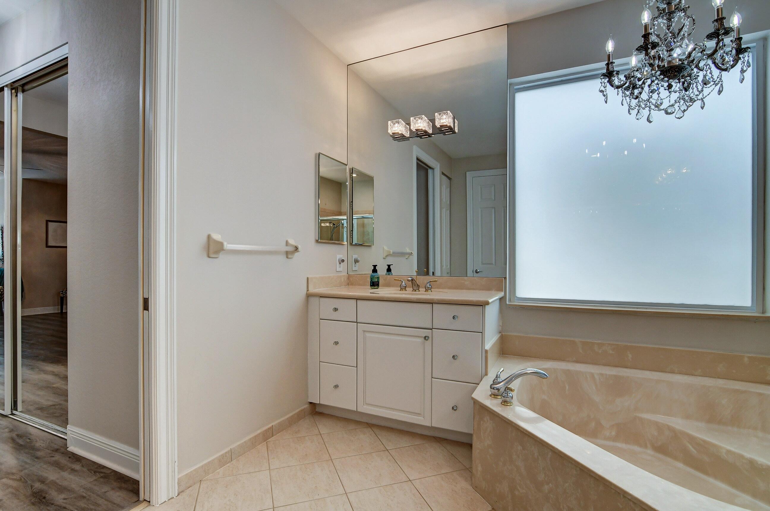 19573 Estuary Drive Boca Raton, FL 33498 - Photo 31 of 75 Primary Bath 102