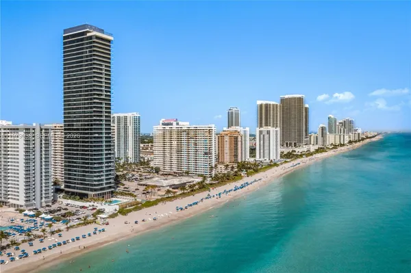 a view of an ocean with a building