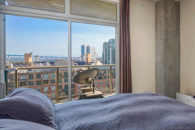 $809,900 | 800 The Mark Lane, Unit 1606, San Diego, CA 92101