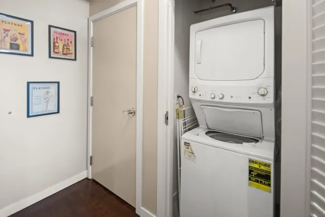 $809,900 | 800 The Mark Lane, Unit 1606, San Diego, CA 92101