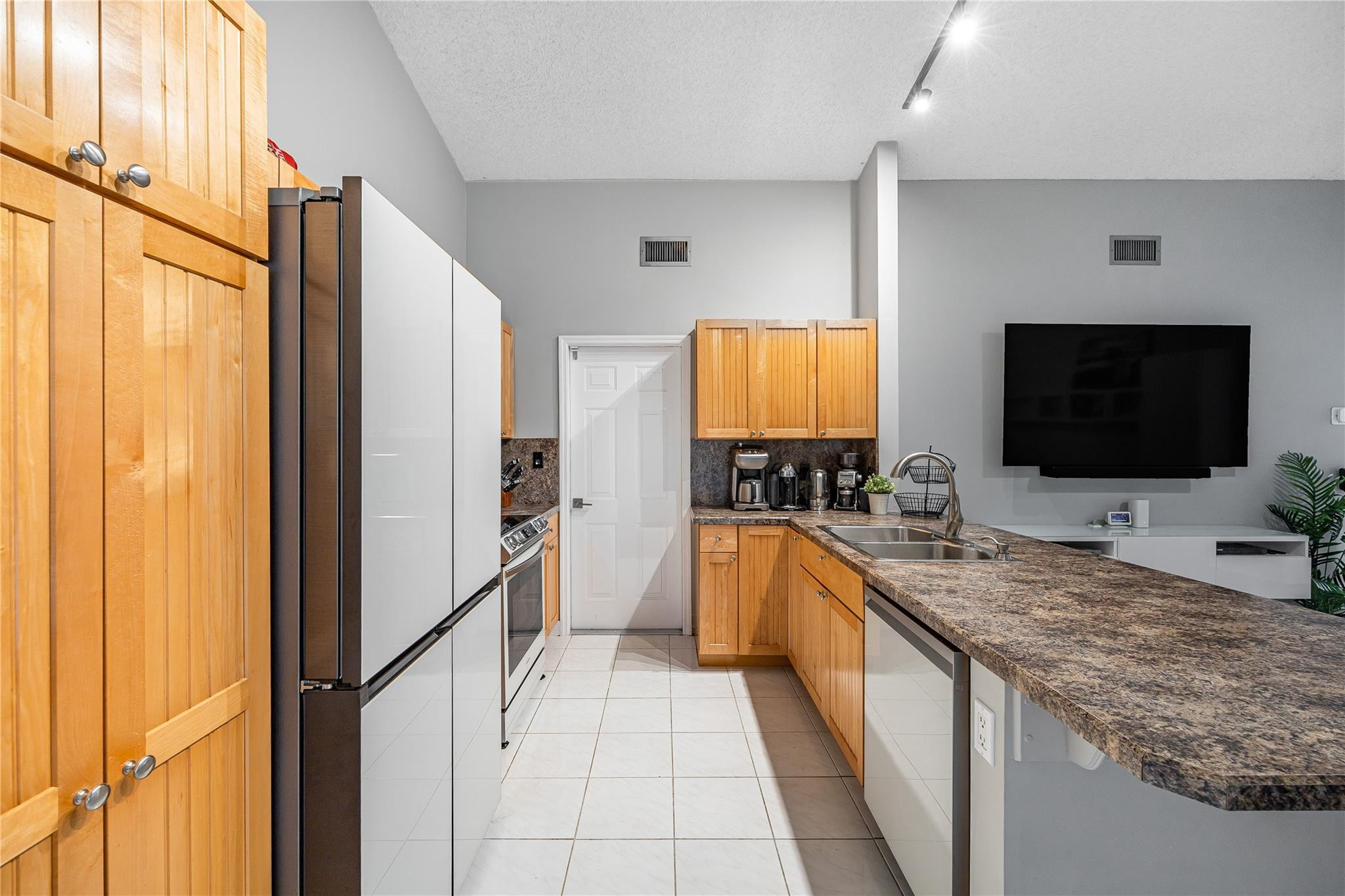 21248 Summertrace Circle Boca Raton, FL 33428 - Photo 16 of 37 Photo 17