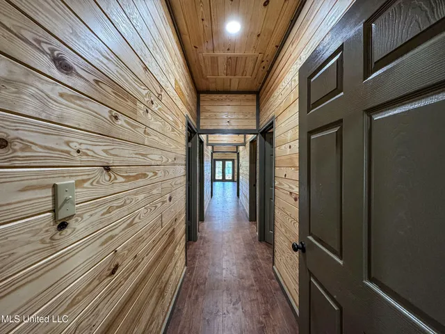 $1,024,000 | 348 Beaverdam Road, Camden, MS 39045