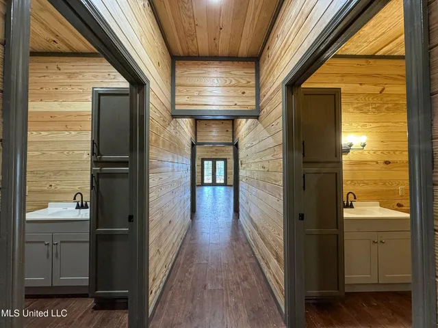 $1,024,000 | 348 Beaverdam Road, Camden, MS 39045