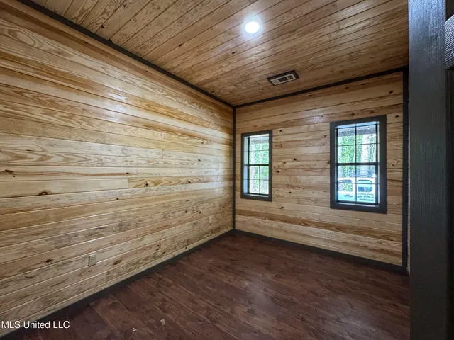 $1,024,000 | 348 Beaverdam Road, Camden, MS 39045