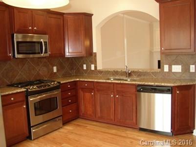 673 6th Baxter Crossing, Unit 95 Fort Mill, SC 29708 - Photo 3 of 15 Gallery Image 3