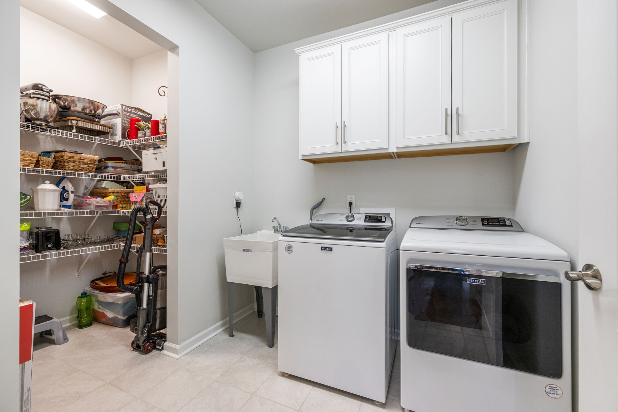 1062 Sumner Grove Spring Hill, TN 37174 - Photo 26 of 44 a utility room with dryer and washer