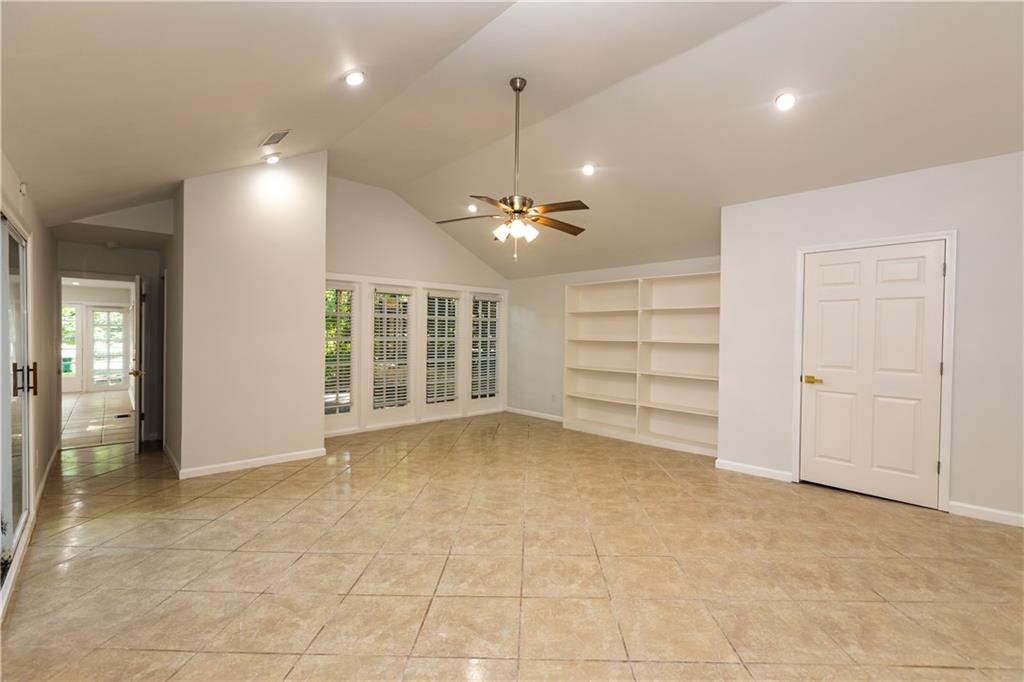 1392 Lively Ridge Road Northeast Atlanta, GA 30329 - Photo 34 of 41