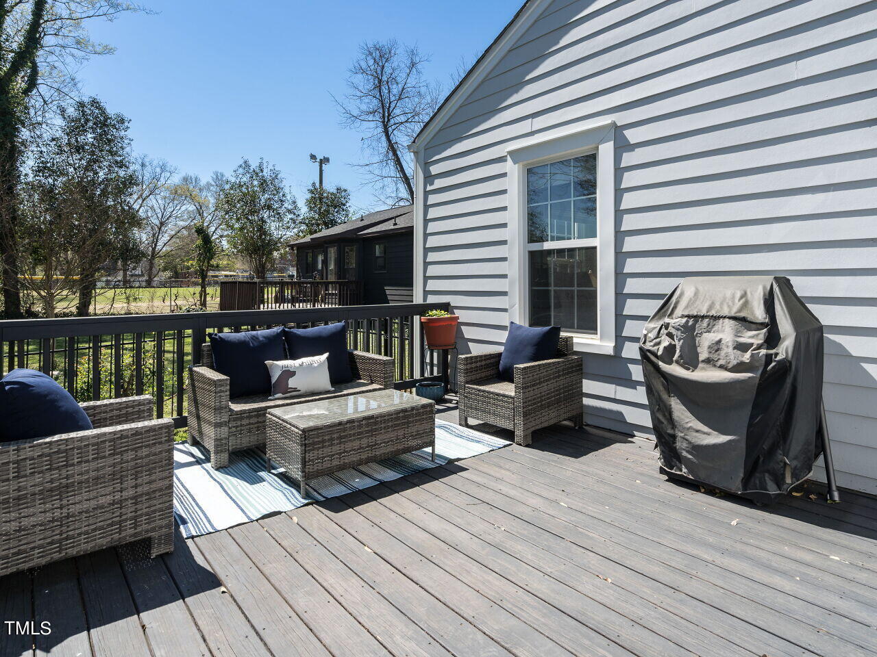 1004 Benjamin Street Raleigh, NC 27604 - Photo 23 of 27 030-1280x960-deck-view