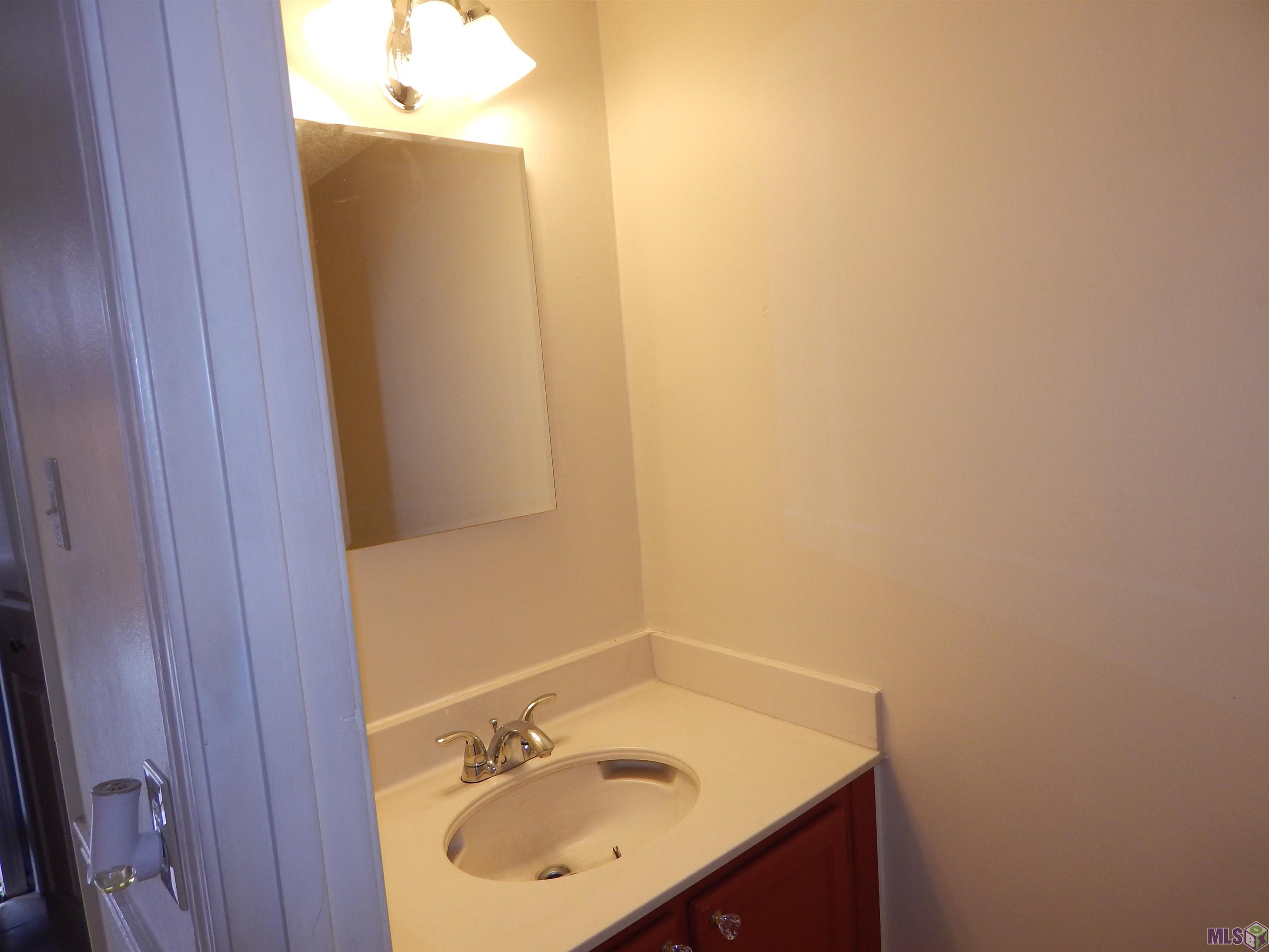 4456 Stumberg Lane Baton Rouge, LA 70816 - Photo 3 of 12