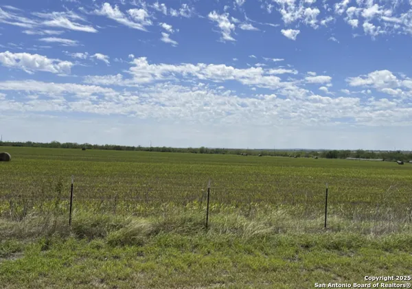 $250,000 | Tract B Abbott, St. Hedwig, TX 78152