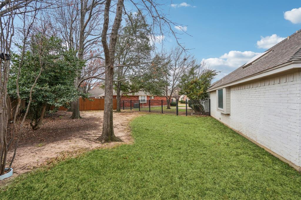 4037 Appian Way Arlington, TX 76013 - Photo 29 of 30