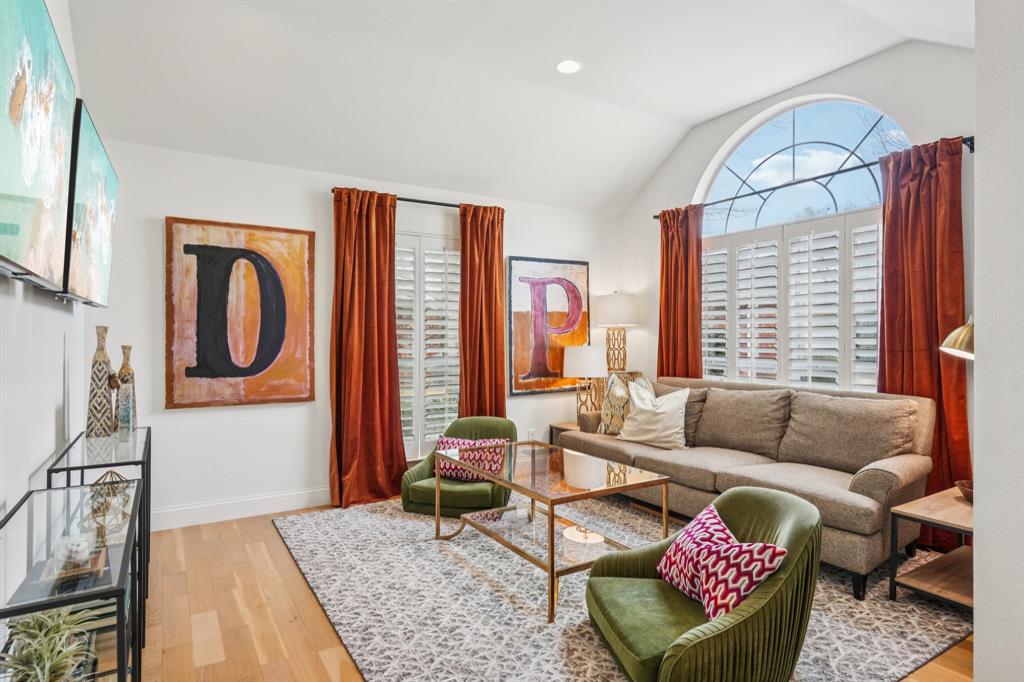 4037 Appian Way Arlington, TX 76013 - Photo 8 of 30