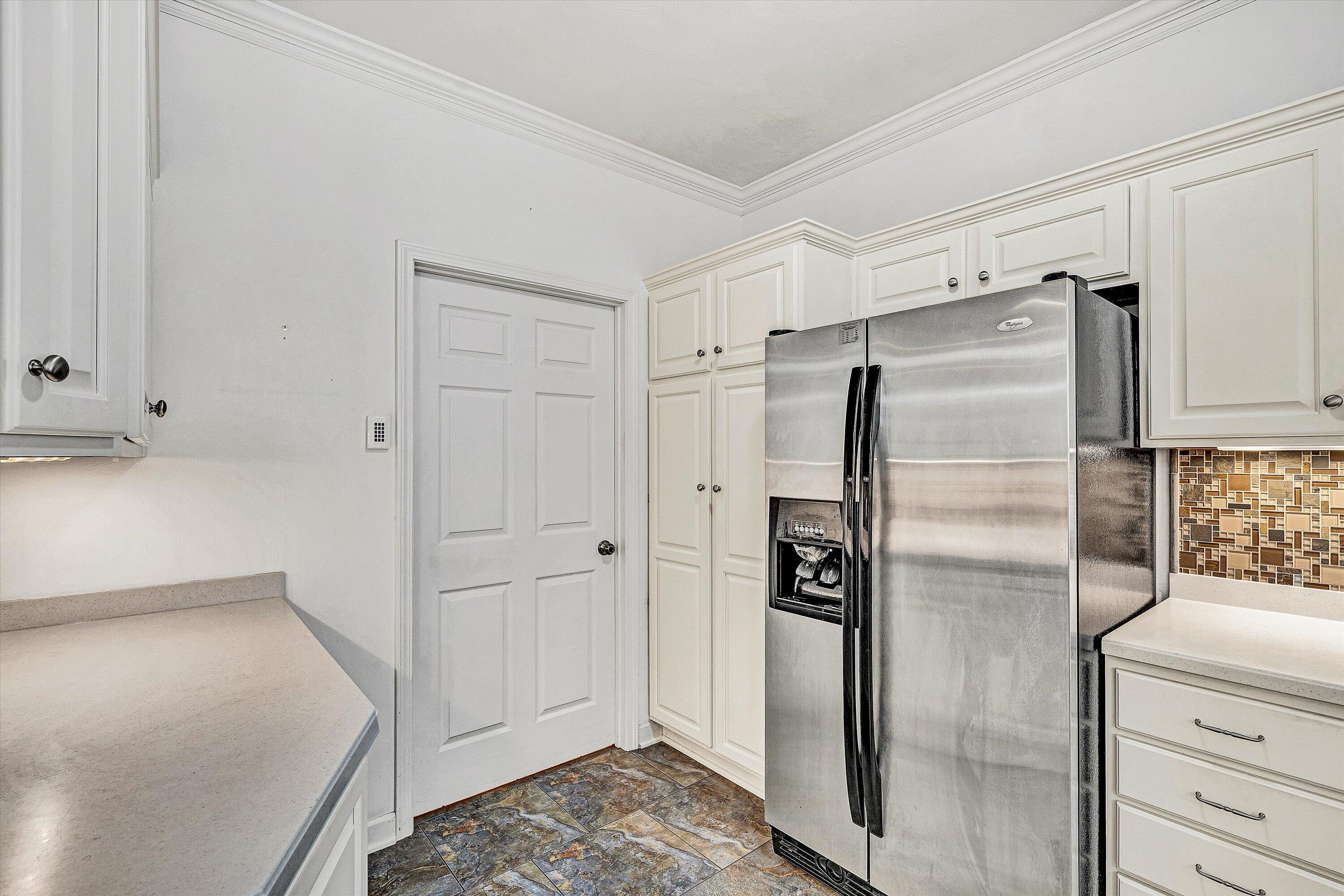 1613 Edgebrook Road Salem, VA 24153 - Photo 11 of 40 a bathroom with a glass shower door and a sink
