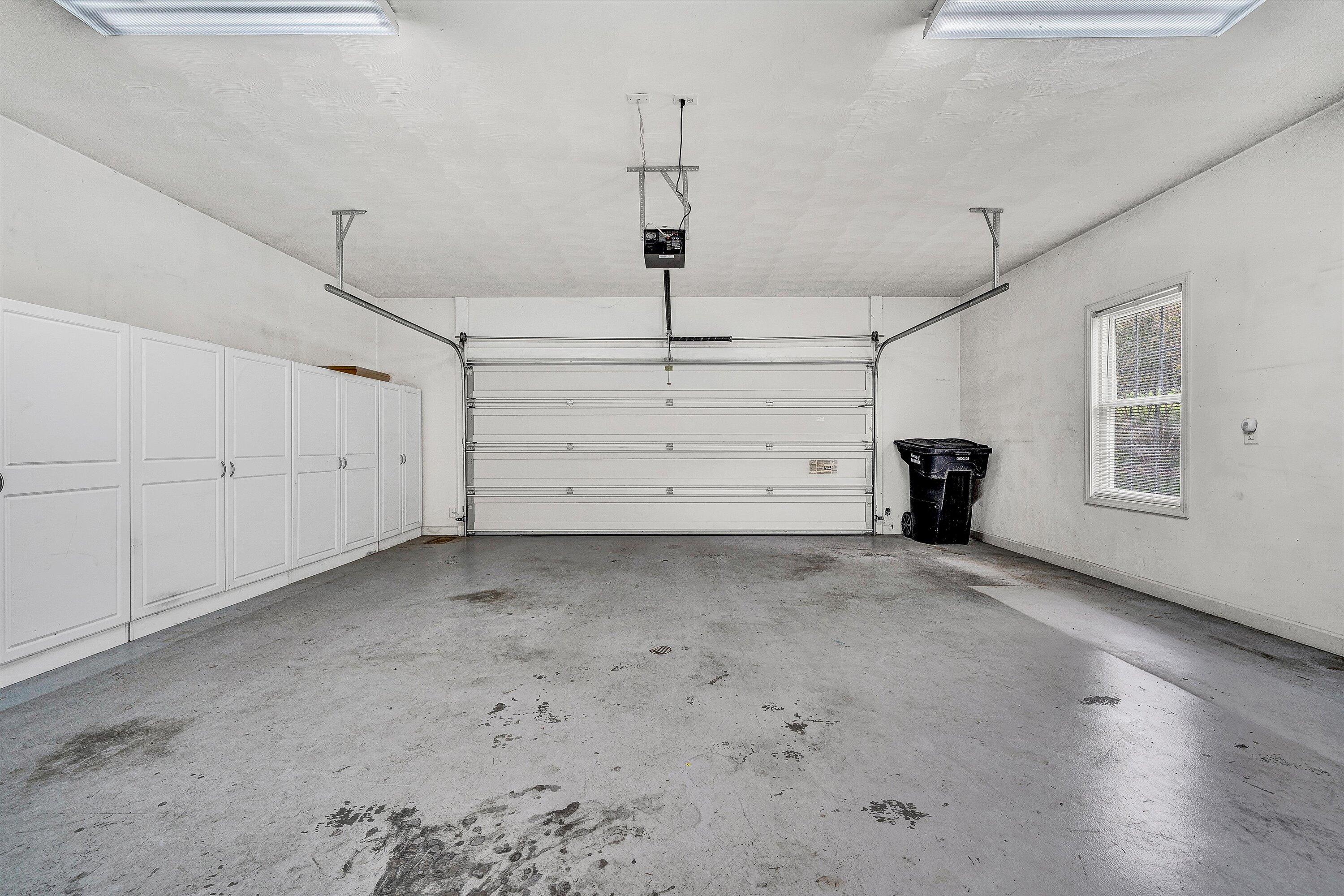 1613 Edgebrook Road Salem, VA 24153 - Photo 15 of 40 a view of a garage