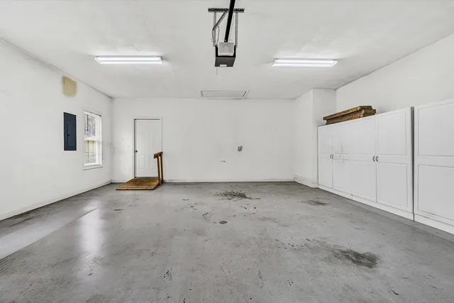 $449,500 | 1613 Edgebrook Road, Salem, VA 24153